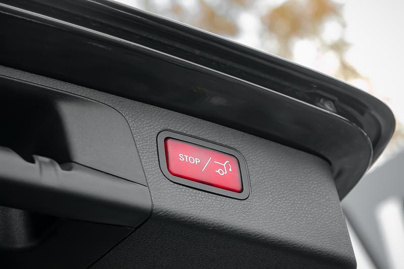 Mercedes - E200 - pic16