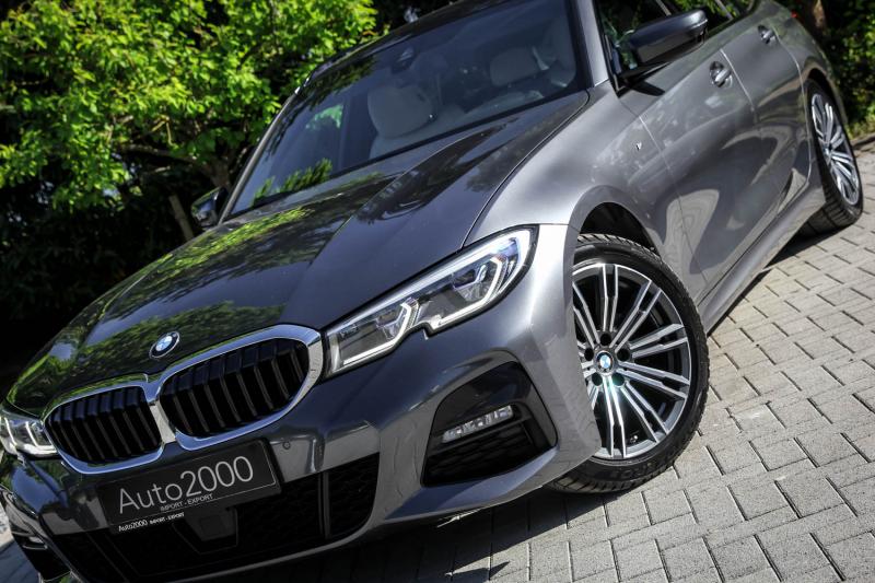 BMW - 320 - pic6