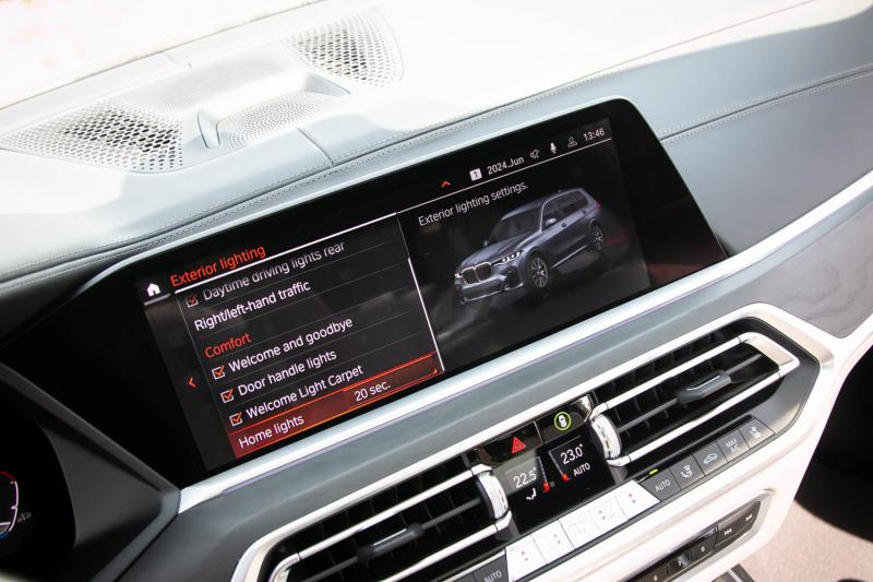 BMW - X7 - pic21