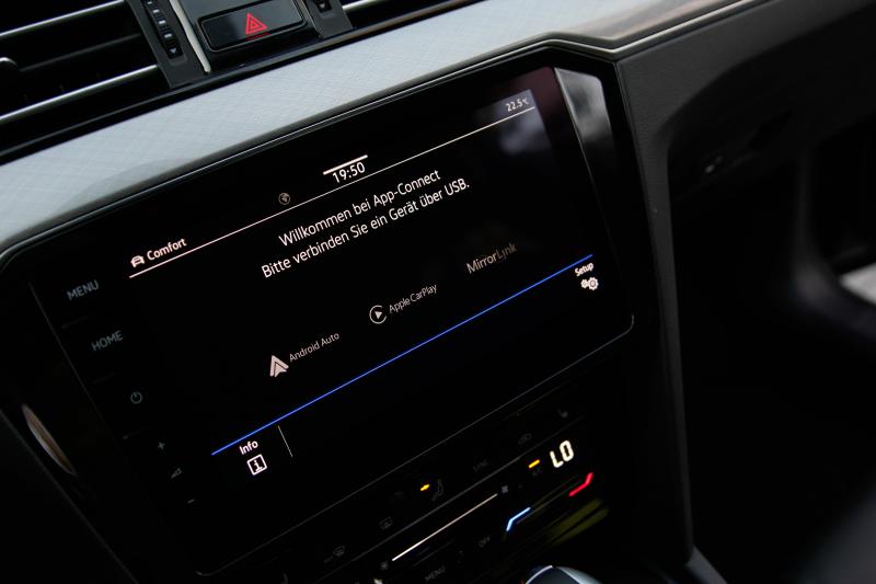 Volkswagen - Passat - pic34