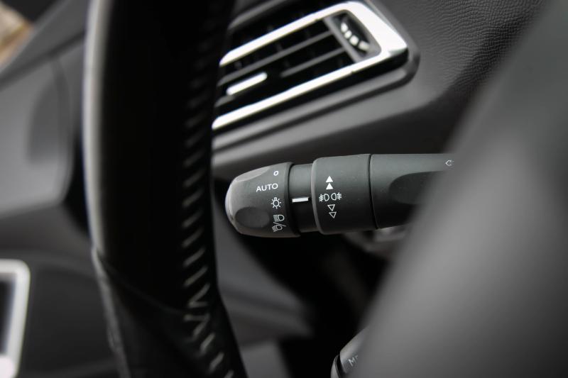 Peugeot - 308 - pic9