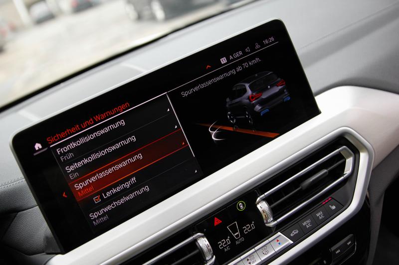 BMW - IX3 - pic47