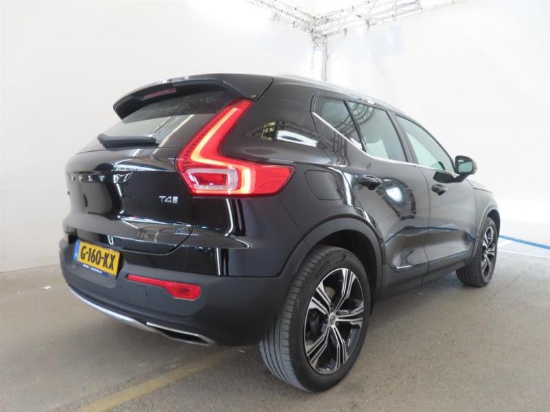 Volvo - XC40 - pic2