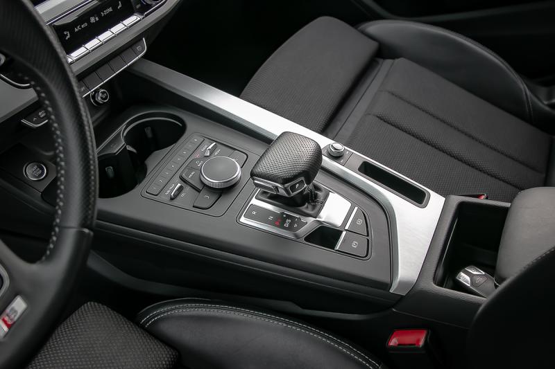 Audi - A4 - pic37