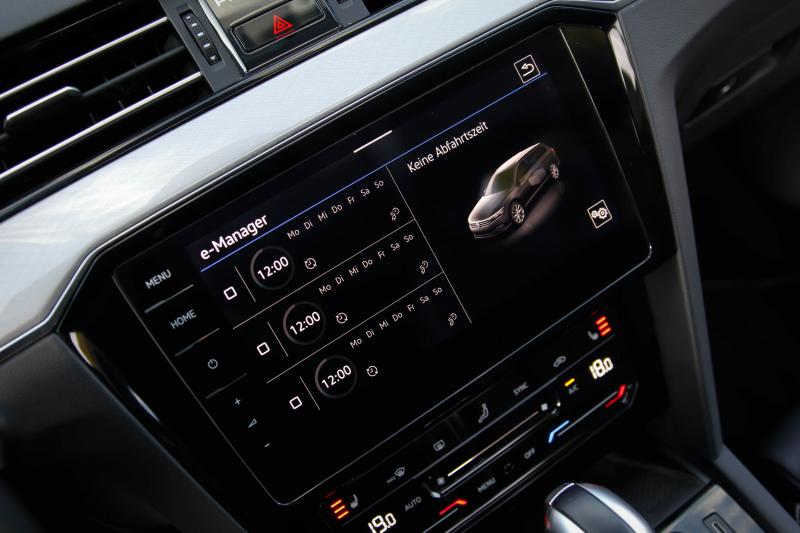 Volkswagen - Passat - pic15