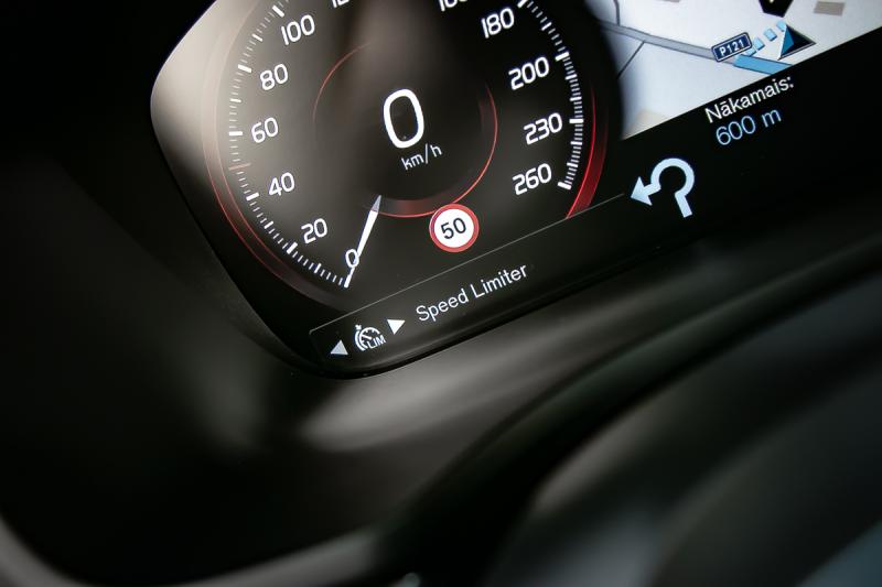 Volvo - V60 - pic32