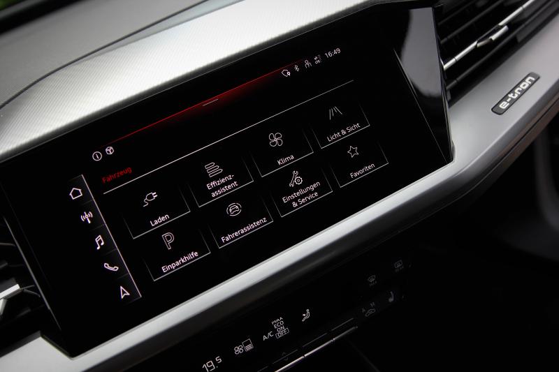 Audi - Q4 - pic23