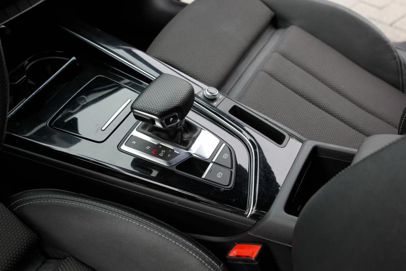 Audi - A4 - pic40