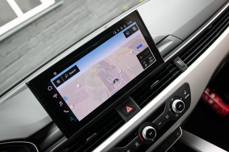 Audi - a4 - pic27
