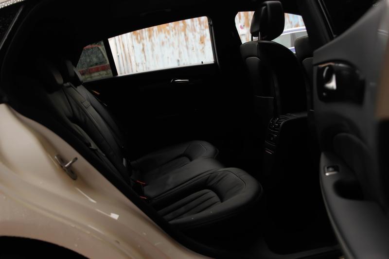 Mercedes - CLS350 AMG - pic12