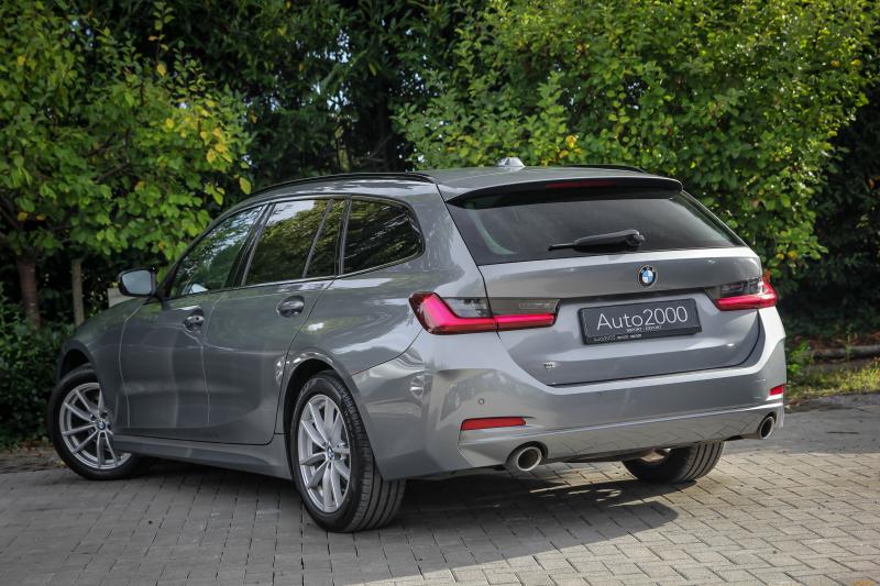 BMW - 320 - pic5