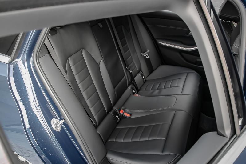 BMW - 320 - pic10