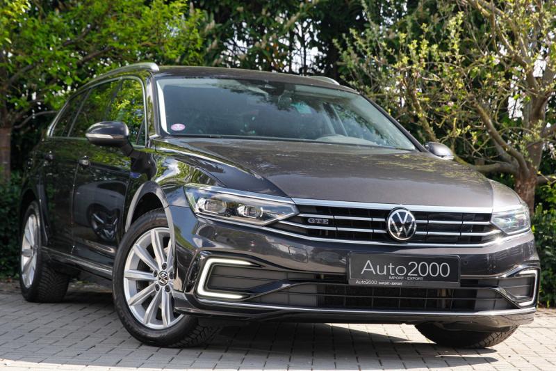 Volkswagen - Passat - pic5