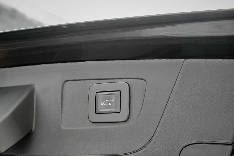 Opel - Insignia - pic39