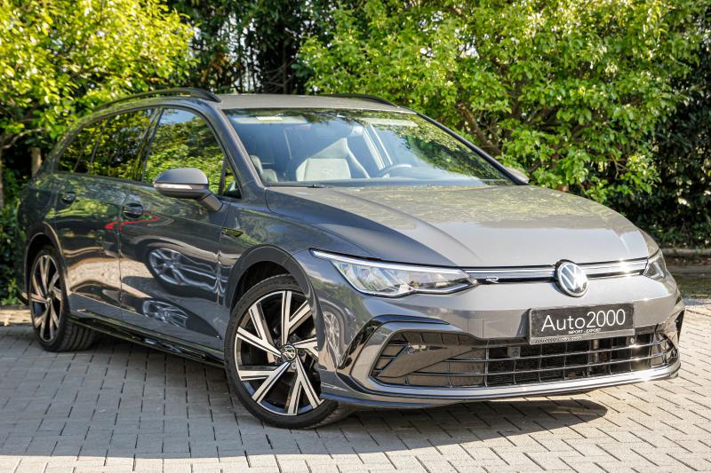 Volkswagen - Golf 8 - pic3