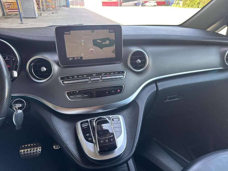 Mercedes - V220 - pic11