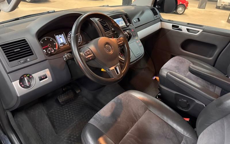 Volkswagen - Multivan - pic5