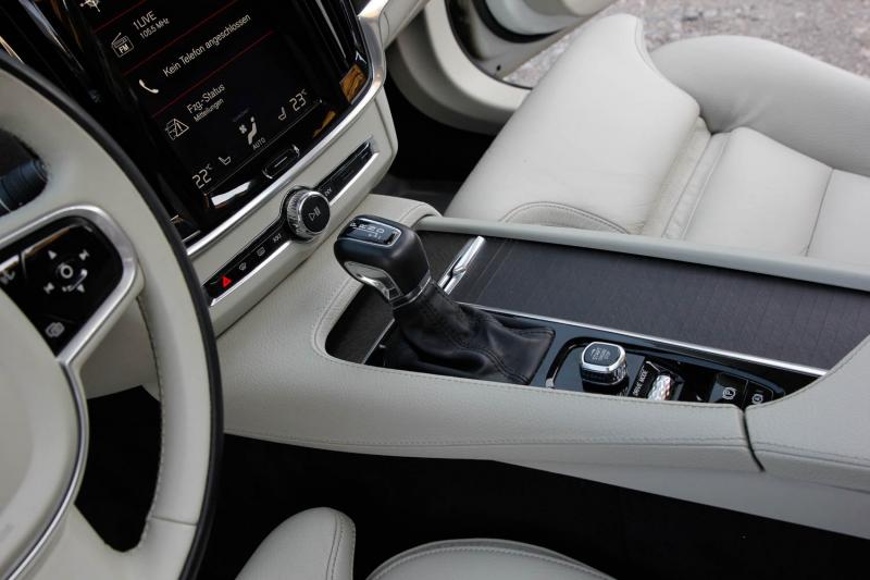 Volvo - V90 Cross Country - pic18
