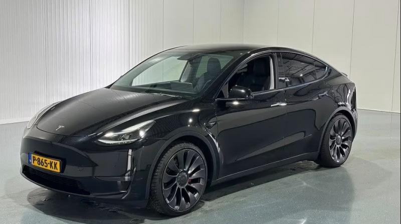 Tesla Model Y Long Range AWD