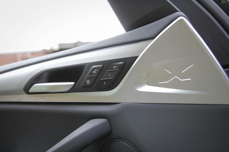 BMW - IX3 - pic40