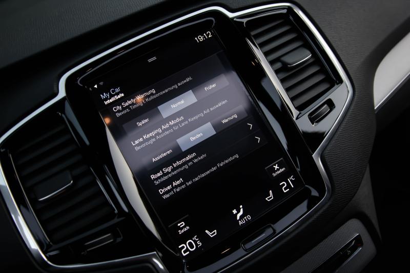 Volvo - XC90 - pic38