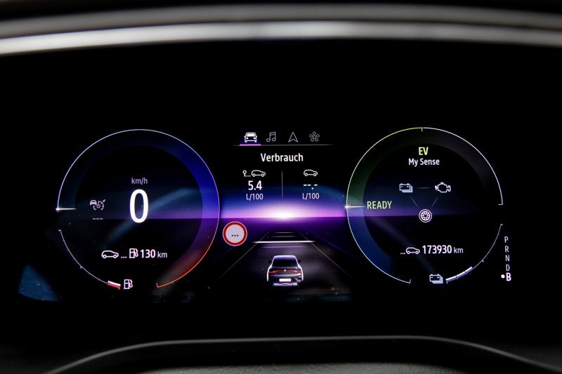 Renault - Arkana - pic24