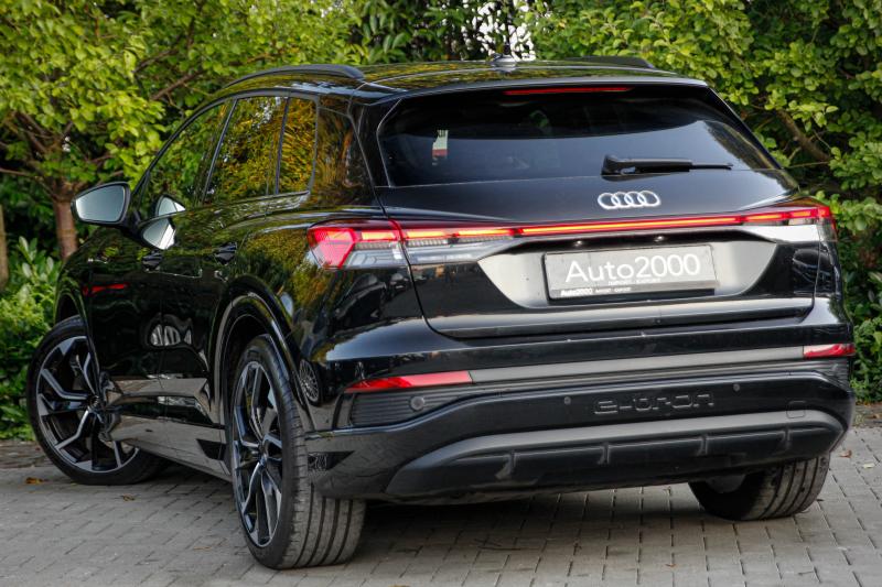 Audi - Q4 - pic23