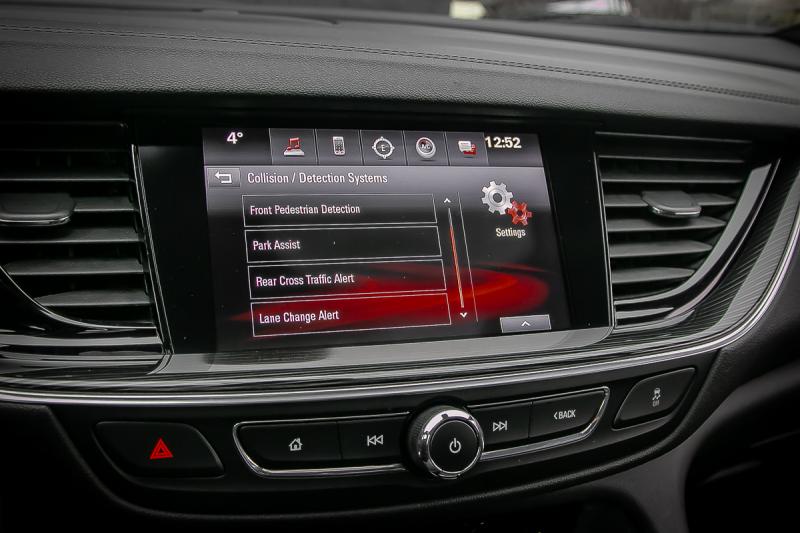 Opel - Insignia - pic26