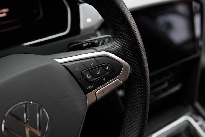 Volkswagen - Passat - pic36