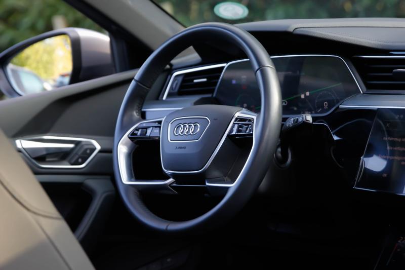 Audi - E-tron - pic40