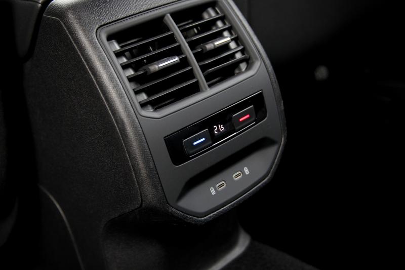Seat - Leon - pic23