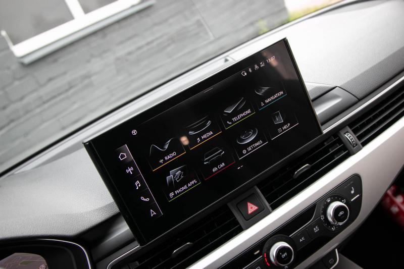 Audi - a4 - pic25
