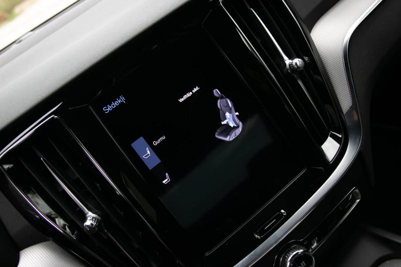 Volvo - S60 - pic14