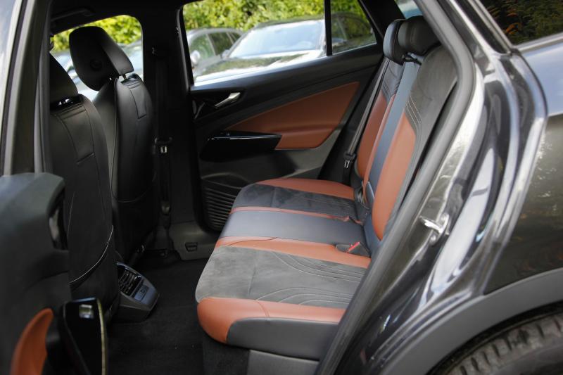Volkswagen - ID4 - pic17