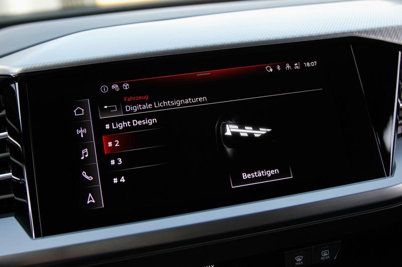 Audi - Q4 - pic31