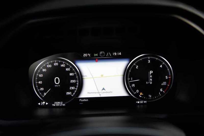 Volvo - XC90 - pic31
