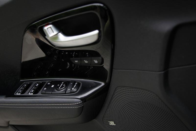 Kia - Niro-Hybrid - pic36