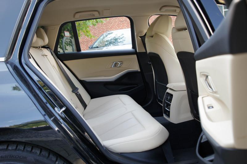 BMW - 320 - pic18