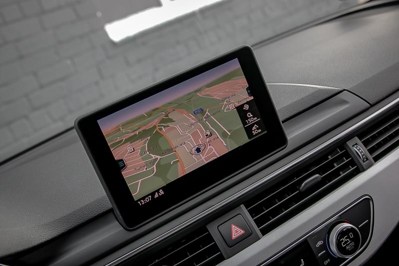 Audi - A4 - pic22