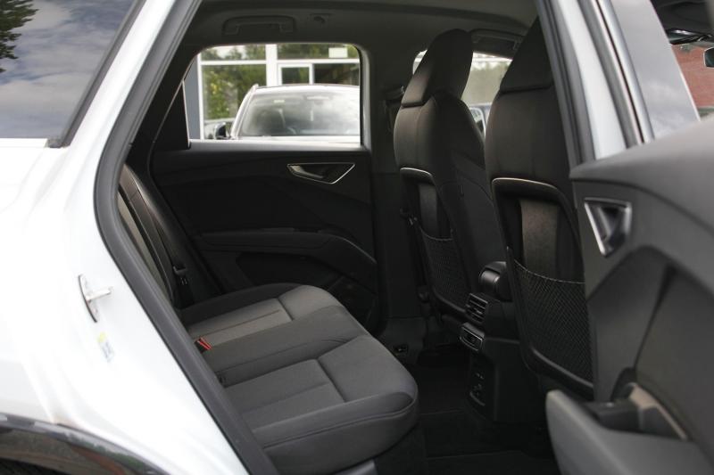Audi - Q4 - pic12
