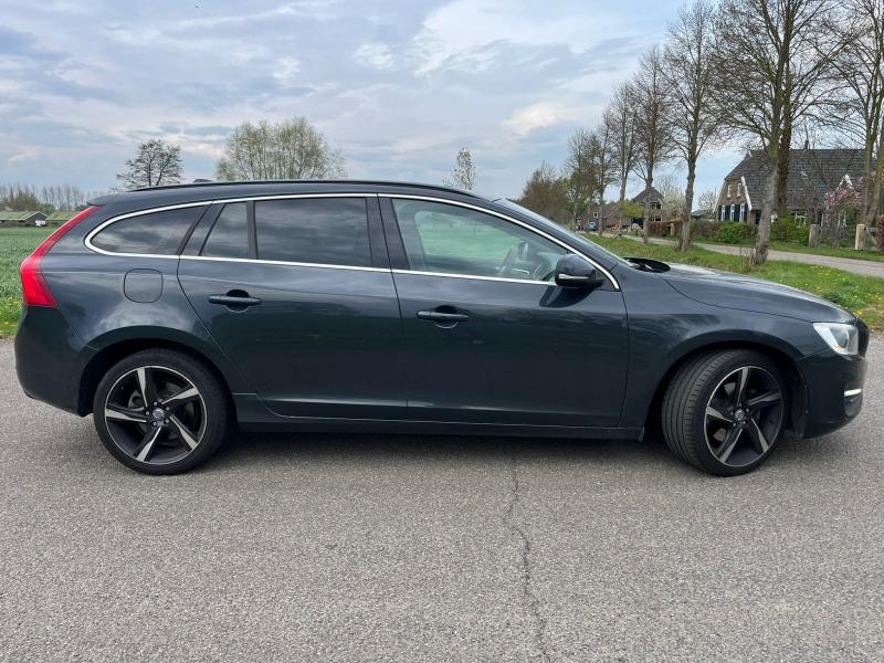 Volvo - V60 - pic2