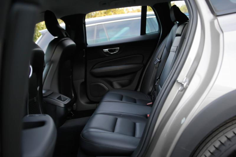 Volvo - V60 CROSS COUNTRY - pic8