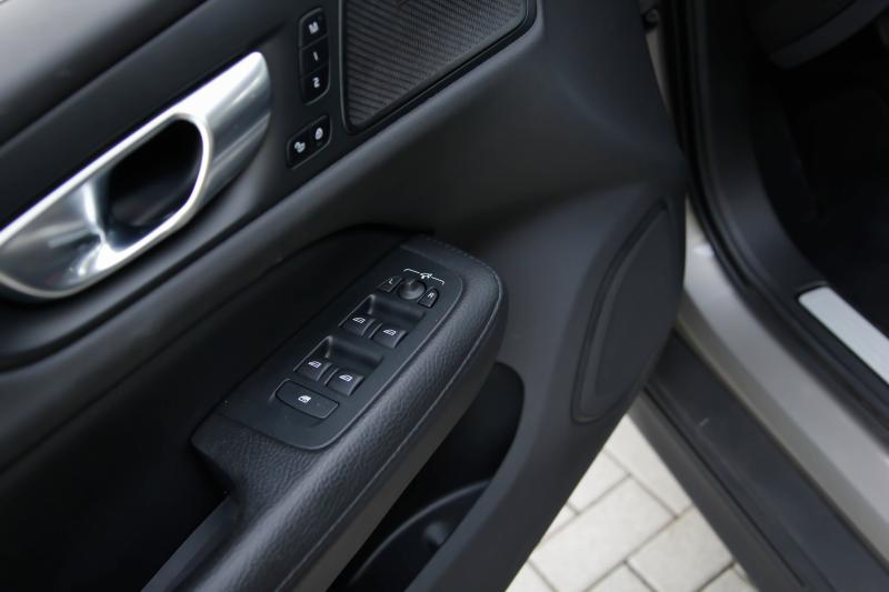 Volvo - V60 CROSS COUNTRY - pic20