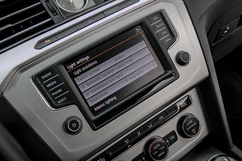 Volkswagen - Passat - pic14