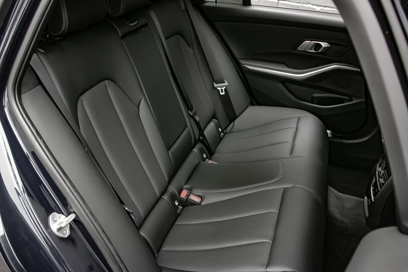 BMW - 320 - pic40