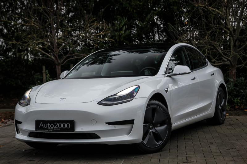 Tesla - Model3 - pic1