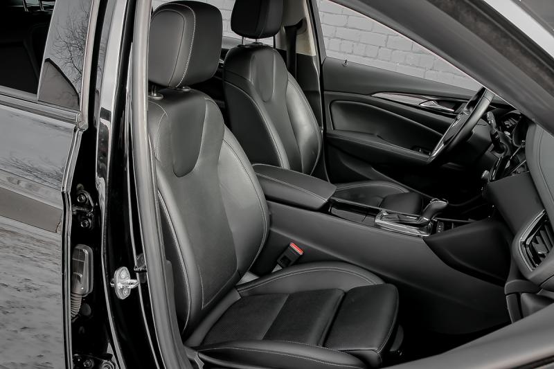 Opel - Insignia - pic11