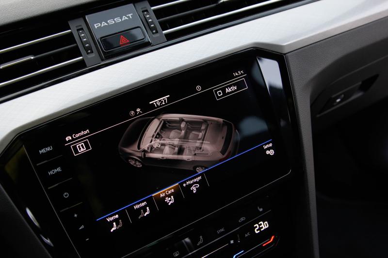 Volkswagen - Passat - pic42