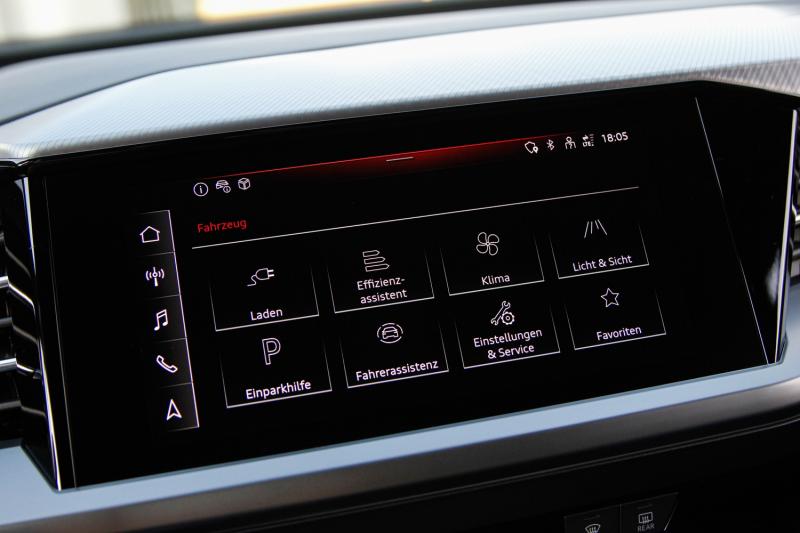Audi - Q4 - pic33