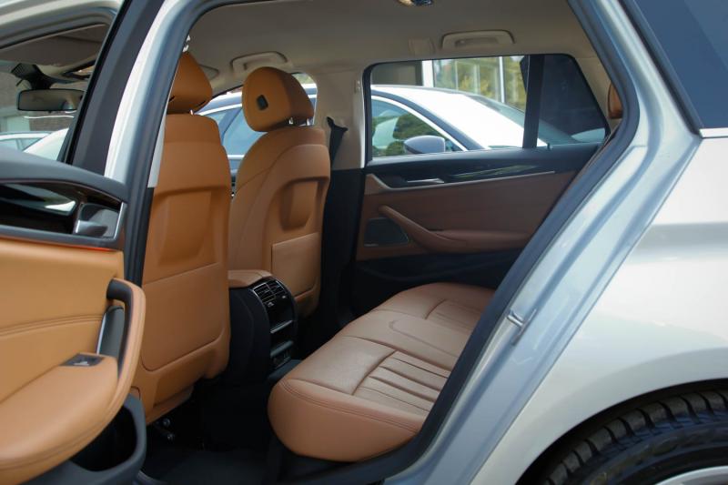 BMW - 530 - pic13